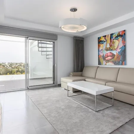 New Penthouse In Marbella בית נופש אסטפונה
